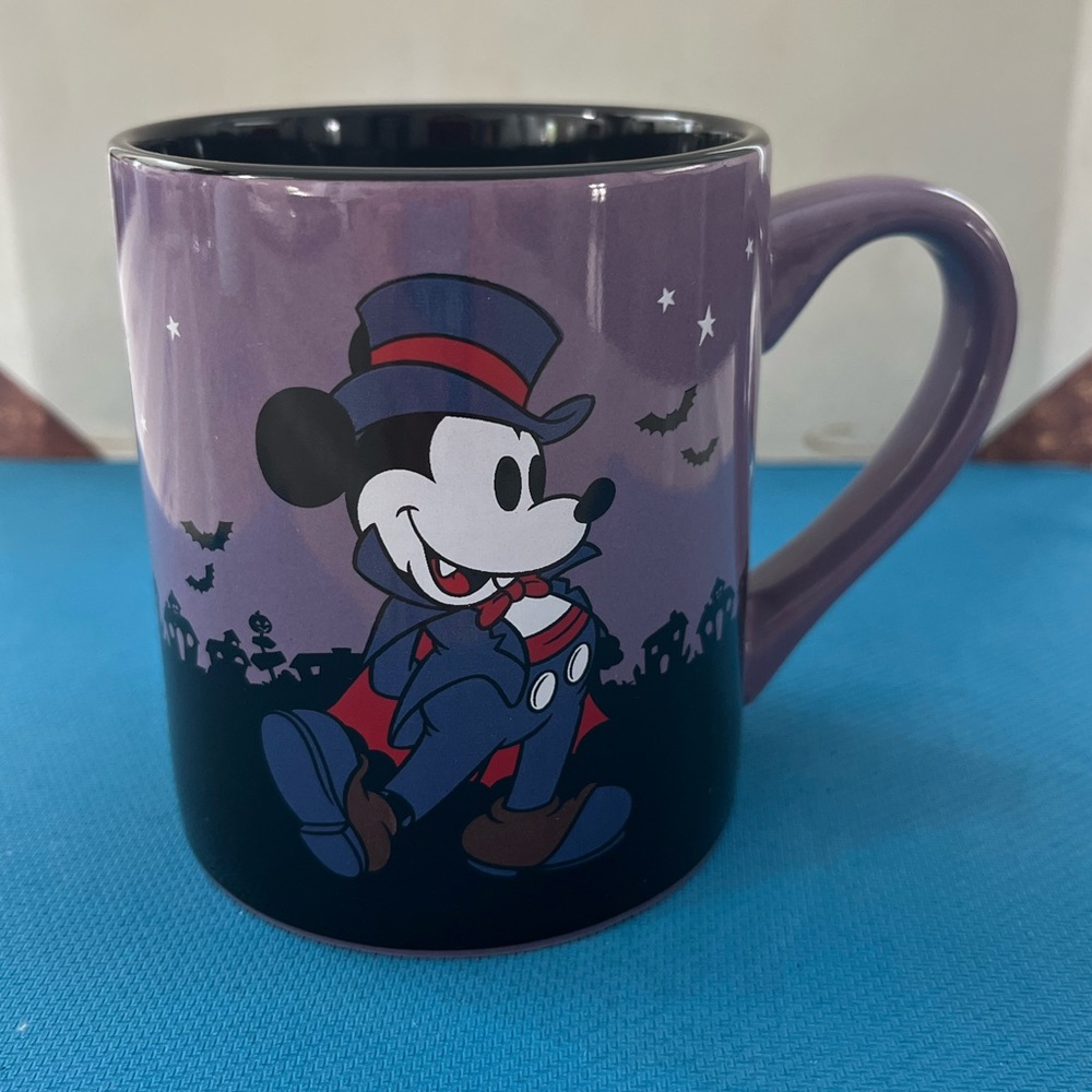 NWOT Disney Happy Halloween Mickey Cup